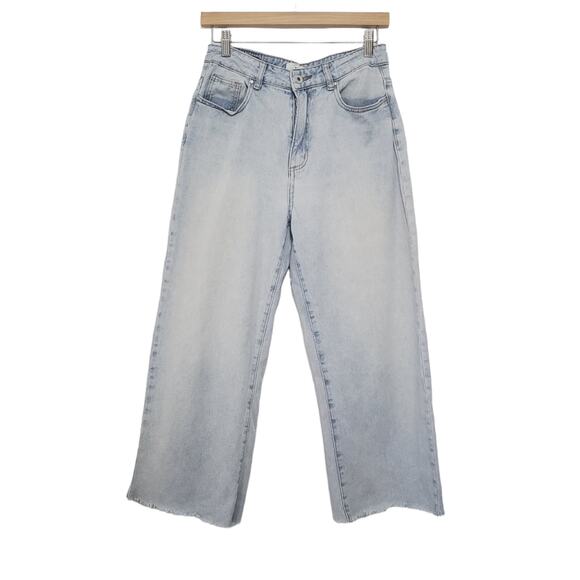 Cotton On | Wide Leg Cropped Raw Hem Light Wash Jeans - Picture 1 of 11